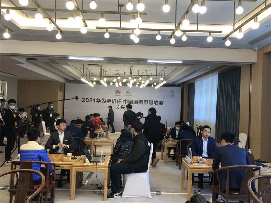 会员已从最初的香港电影业界十个专业属会增加至十二个，其创会召集人为国际电影人成龙